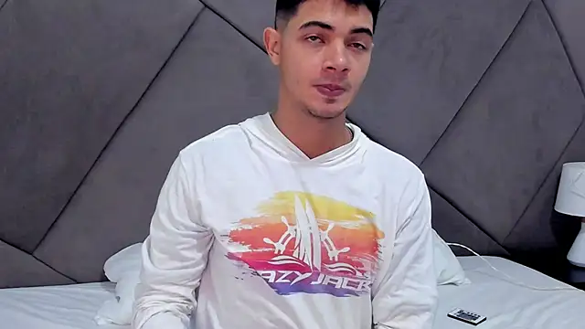 Snapshot of andrew_colleman chatting on 11/04/25, 07:29 andrew colleman online show from 11/04/25, 07:29