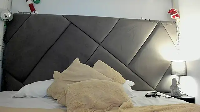 Snapshot of andrew_colleman chatting on 11/19/25, 06:13 andrew colleman online show from 11/19/25, 06:13