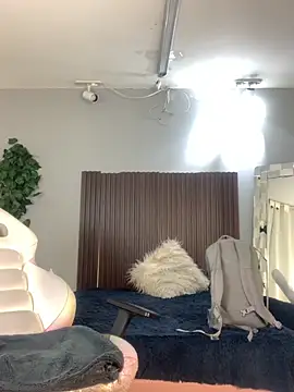 kataleya 29 online show from 10/17/25, 12:30