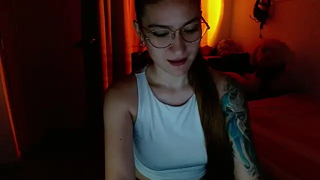 lia ana online show from 05/05/26, 05:37