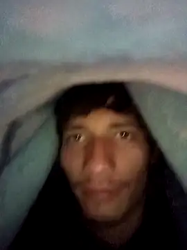 Snapshot of alexandercruz chatting on 12/16/25, 03:06 alexandercruz online show from 12/16/25, 03:06