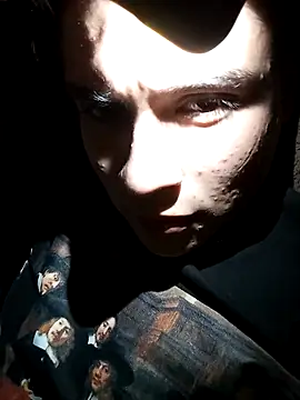 Snapshot of Barrx0018 chatting on 03/21/26, 10:42 Barrx0018 online show from 03/21/26, 10:42