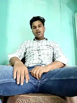 Snapshot of Asish_007 chatting on 10/05/25, 09:51 Asish 007 online show from 10/05/25, 09:51