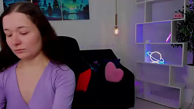 NancyJonson online show from 11/10/25, 03:38