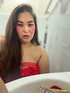 ashleygrahamts online show from 10/17/25, 01:14