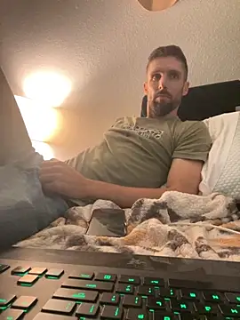 Snapshot of thejohnryancollection chatting on 09/22/25, 02:08 thejohnryancollection online show from 09/22/25, 02:08