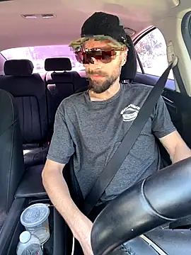 Snapshot of thejohnryancollection chatting on 10/05/25, 07:23 thejohnryancollection online show from 10/05/25, 07:23