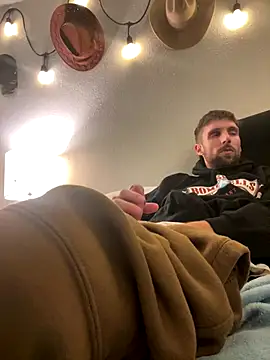 Snapshot of thejohnryancollection chatting on 12/04/25, 01:15 thejohnryancollection online show from 12/04/25, 01:15