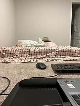 Snapshot of thejohnryancollection chatting on 12/15/25, 05:44 thejohnryancollection online show from 12/15/25, 05:44