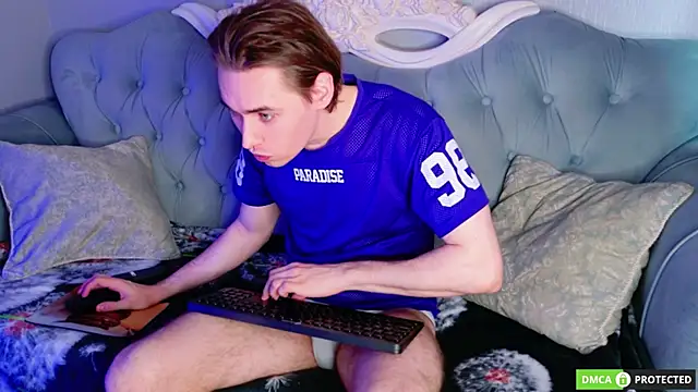 WilliamDyson online show from 04/23/26, 03:41