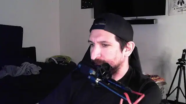 Snapshot of DevilPup75_ chatting on 09/10/25, 12:10 DevilPup75 online show from 09/10/25, 12:10
