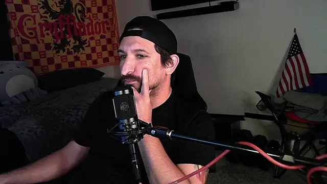 Snapshot of DevilPup75_ chatting on 09/30/25, 10:42 DevilPup75 online show from 09/30/25, 10:42
