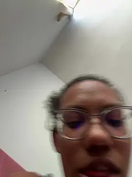 Valen1800 online show from 03/19/26, 03:05