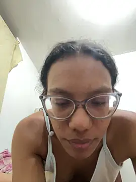 Valen1800 online show from 04/16/26, 11:51