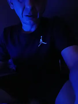 Thoma9034 online show from 11/05/25, 11:27