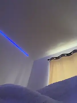 naughtybella05 online show from 11/23/25, 08:47