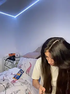 naughtybella05 online show from 11/23/25, 08:52