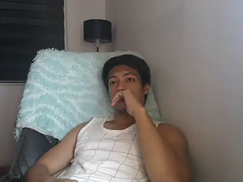 Snapshot of Asian_gregor chatting on 08/06/26, 04:03 Asian gregor online show from 08/06/26, 04:03