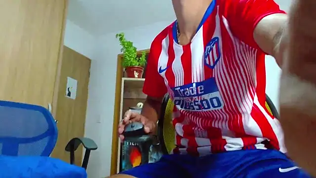 skinny23cm online show from 10/28/25, 03:36