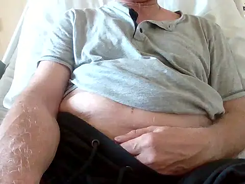 Snapshot of half_age chatting on 06/28/26, 10:10 half age online show from 06/28/26, 10:10