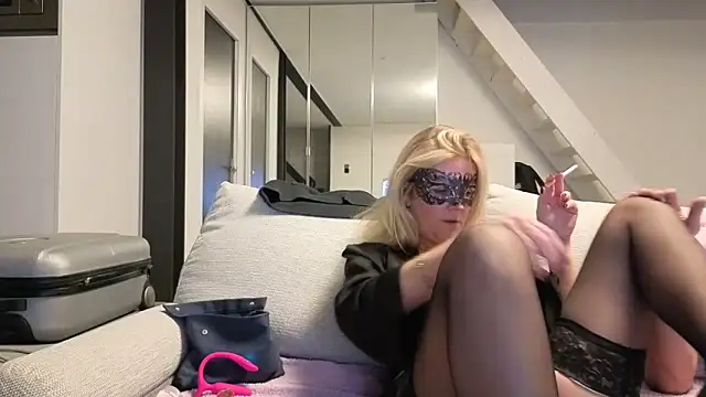 bellemasquer online show from 02/22/26, 09:57