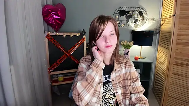 Madelaineses online show from 10/21/25, 09:21