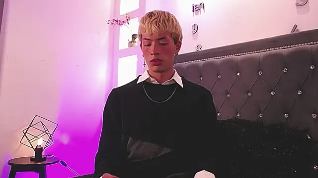 OzorioDany online show from 09/10/25, 03:39