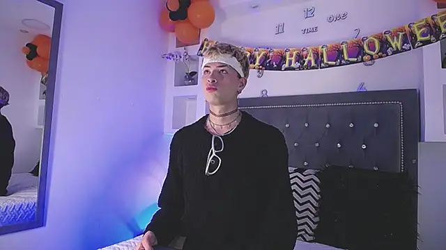 OzorioDany online show from 10/14/25, 04:13