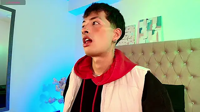 OzorioDany online show from 12/23/25, 04:54