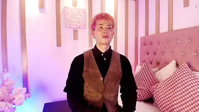 OzorioDany online show from 04/24/26, 04:04