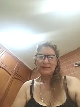 MaryeLunna online show from 12/16/25, 11:48