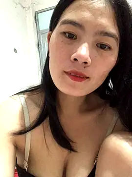 Maymay97 online show from 10/19/25, 11:27