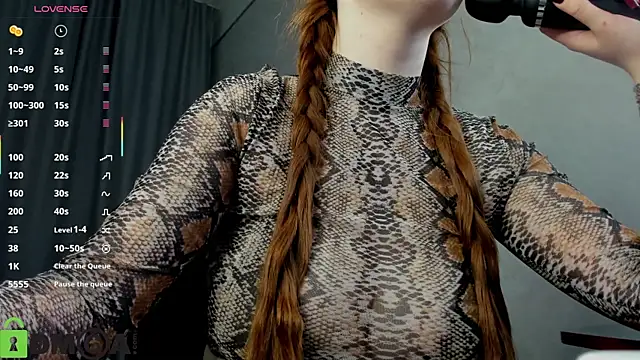 Roxy Sunnny online show from 10/14/25, 09:21