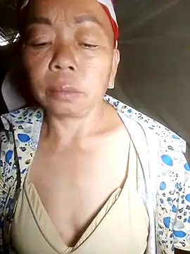 Snapshot of VangLe73 chatting on 09/23/25, 06:38 VangLe73 online show from 09/23/25, 06:38