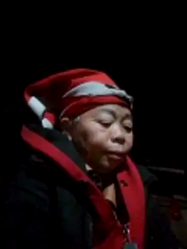 Snapshot of VangLe73 chatting on 11/28/25, 09:39 VangLe73 online show from 11/28/25, 09:39