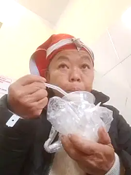 VangLe73 online show from 12/21/25, 12:40