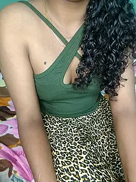 Tamilpallavi online show from 10/08/25, 02:47