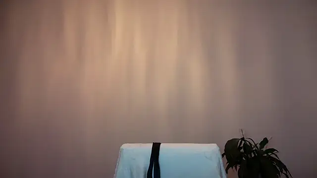 Snapshot of Reddgiirl chatting on 10/24/25, 05:20 Reddgiirl online show from 10/24/25, 05:20