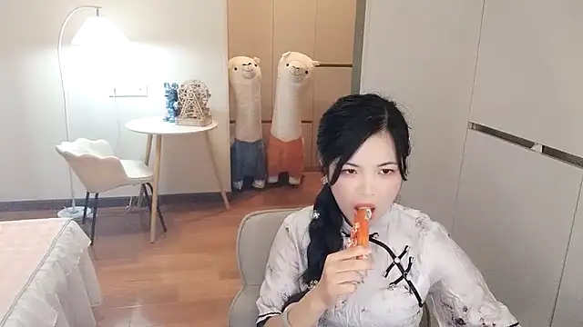 XiaoAnQi online show from 09/21/25, 01:35