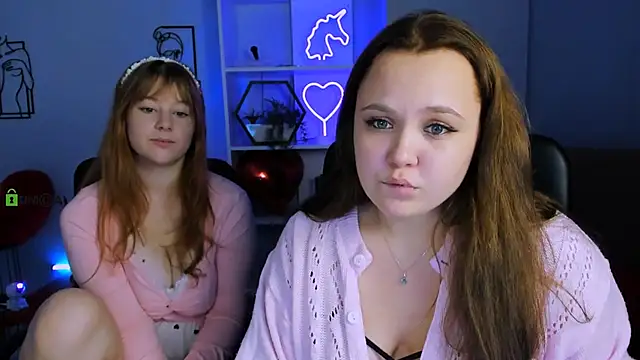 Snapshot of keri_ti chatting on 09/24/25, 07:17 keri ti online show from 09/24/25, 07:17