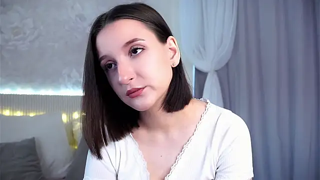 FalineBeacher online show from 04/16/26, 01:06