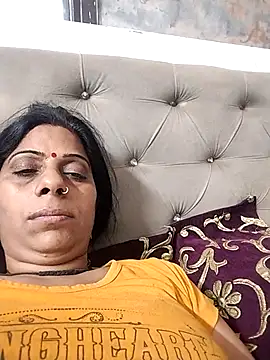 Soniya Roy online show from 03/31/26, 04:29