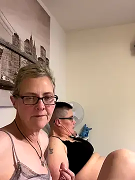 Curvy-Jinx online show from 11/08/25, 09:02