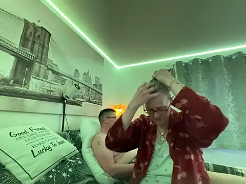 Curvy-Jinx online show from 04/23/26, 07:16