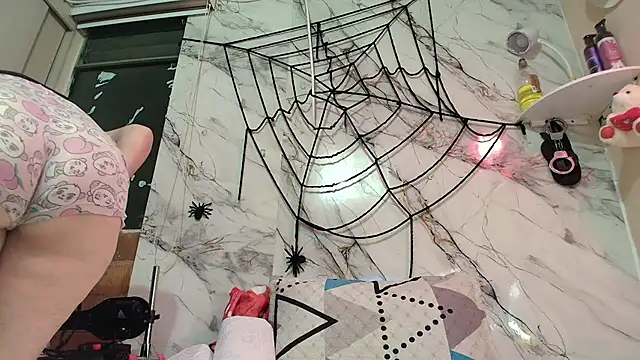 Snapshot of rachelroberts chatting on 11/01/25, 08:49 rachelroberts online show from 11/01/25, 08:49