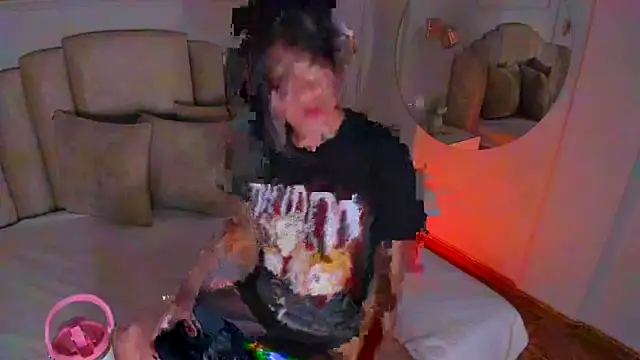 mia kisses2 online show from 10/26/25, 03:23