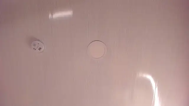 mia kisses2 online show from 04/02/26, 03:48