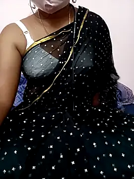 Snapshot of Cute_Renuka chatting on 10/11/25, 05:22 Cute Renuka online show from 10/11/25, 05:22