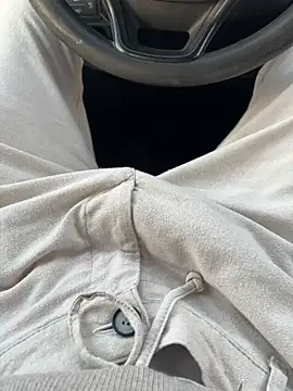 Snapshot of Kratex82 chatting on 12/02/25, 02:23 Kratex82 online show from 12/02/25, 02:23