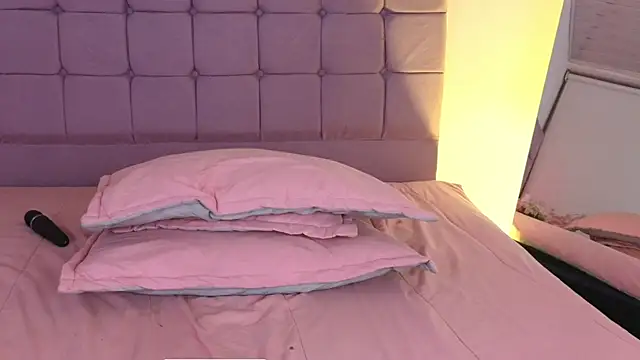 Snapshot of Jasmin_cf chatting on 09/10/25, 12:10 Jasmin cf online show from 09/10/25, 12:10